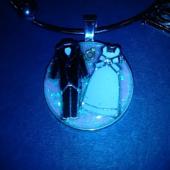 Adjustable Pearl Bangle wedding bride and groom - Picture 4 of 8